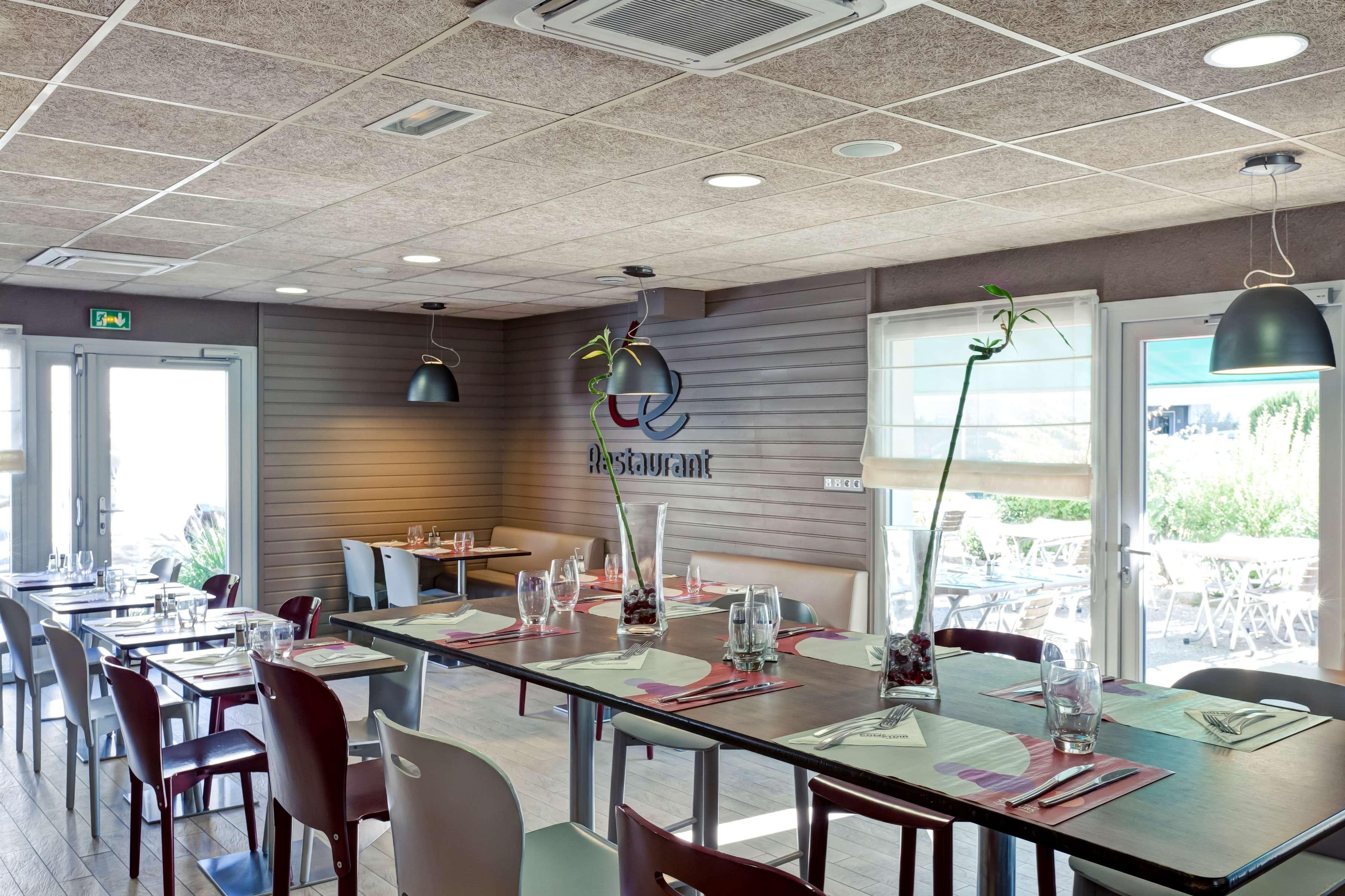 Campanile Geneve - Ferney-Voltaire Hotel Ngoại thất bức ảnh